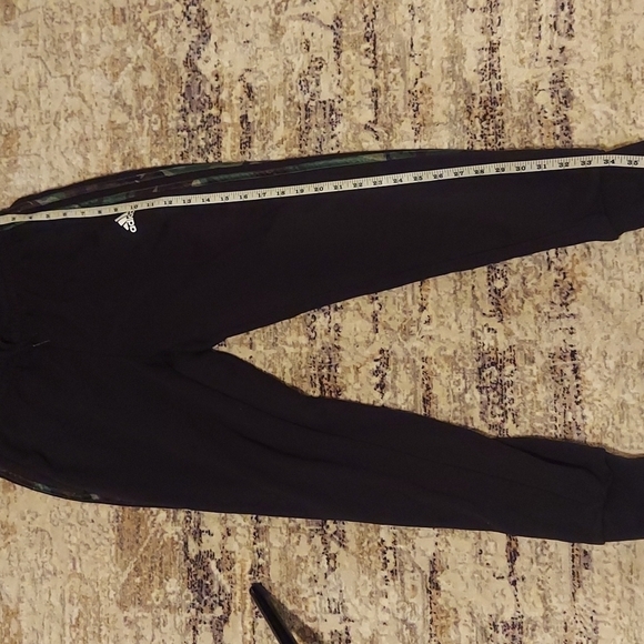 Adidas Sweatpants with camoflage stripes - Picture 9 of 10